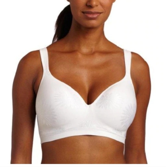 Bali Other - NWT! Bali comfort revolution wireless bra